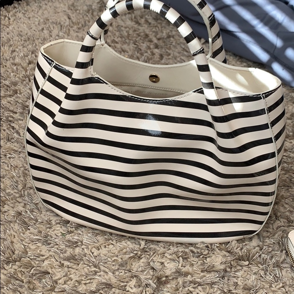Kate Spade Handbag w/Wallet - Picture 9 of 12